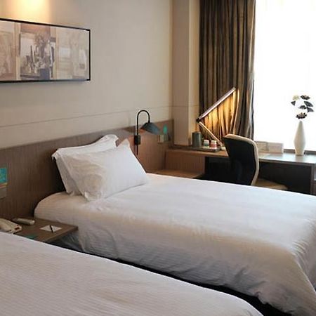 Jinjiang Inn Select Xining West Wusi Road New Hualian Square Экстерьер фото