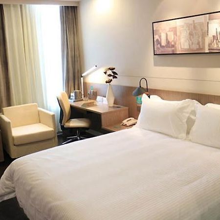 Jinjiang Inn Select Xining West Wusi Road New Hualian Square Экстерьер фото