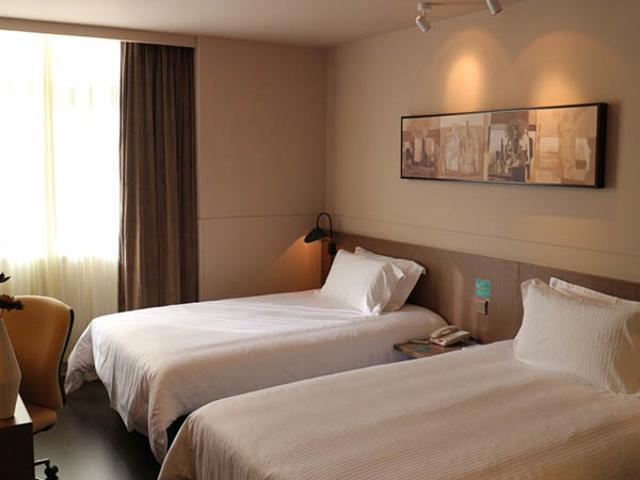 Jinjiang Inn Select Xining West Wusi Road New Hualian Square Экстерьер фото